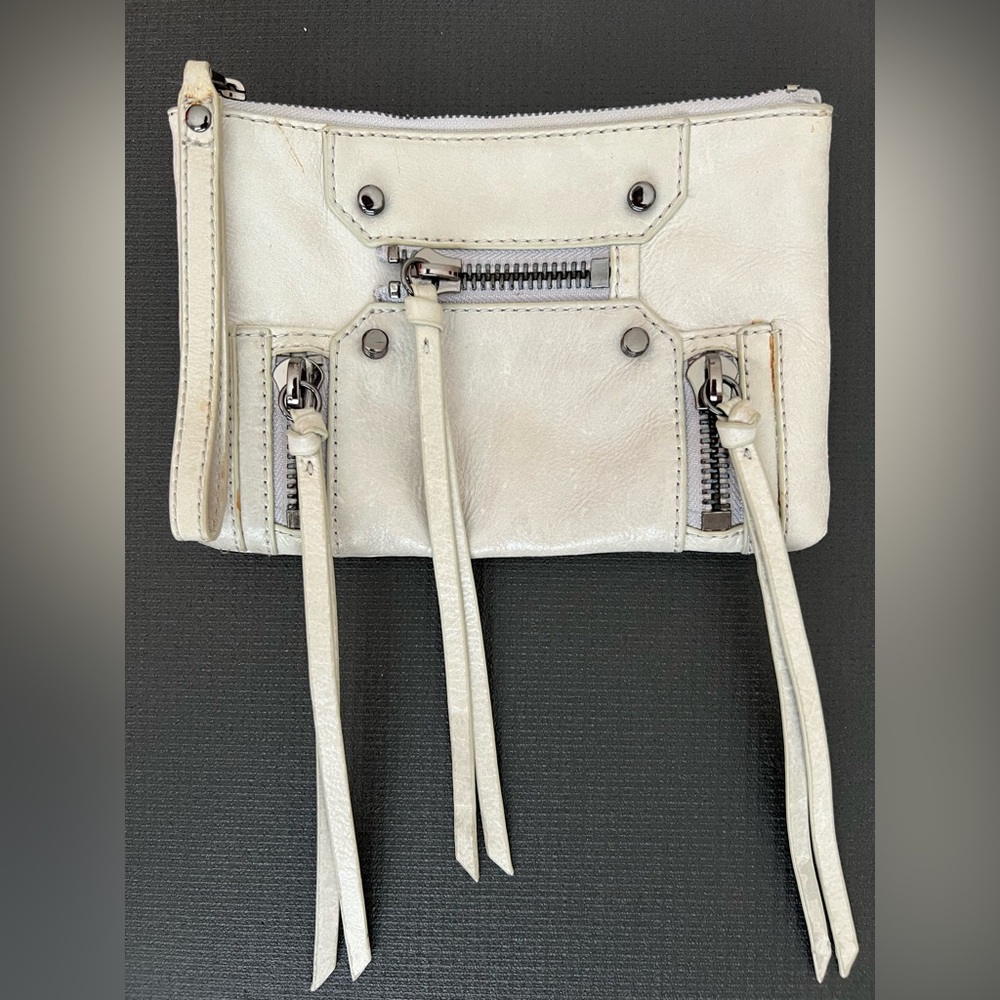 Botkier Logan Convertible Crossbody bag. Light Gray. - Picture 4 of 10